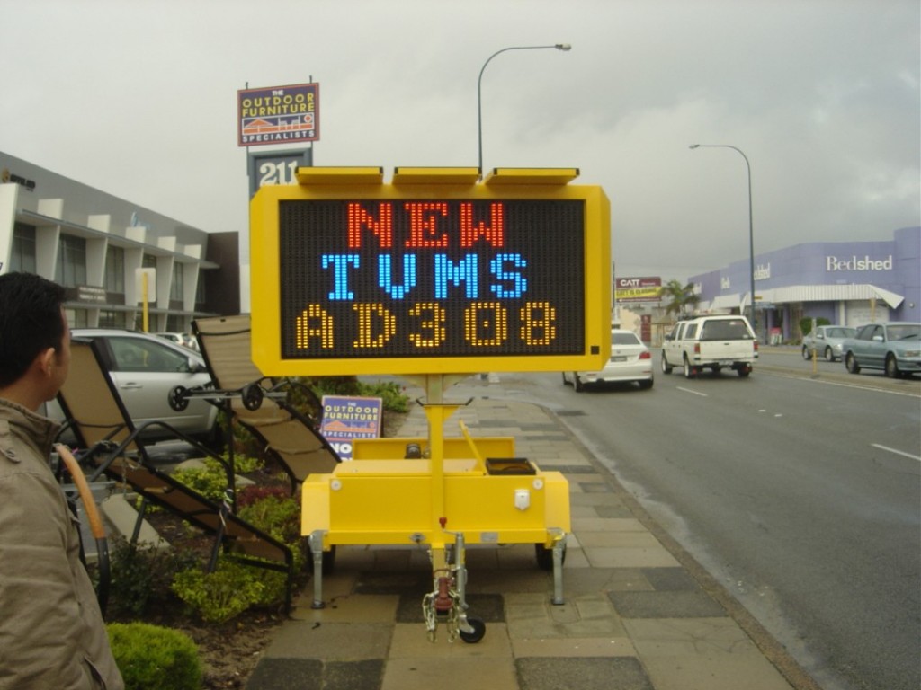 Small Transportable LED<br/>- Signs / VMS Trailer - Image 2